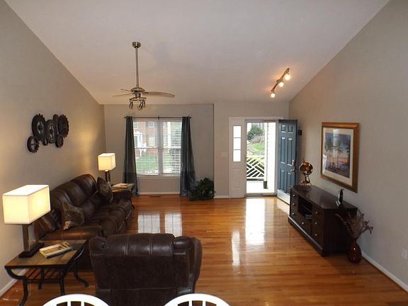 5th image of 1327 Cedar Hl