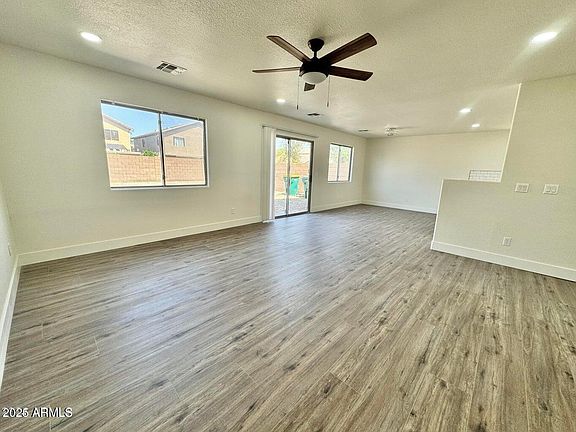 3rd image of 42418 W SUNLAND Drive