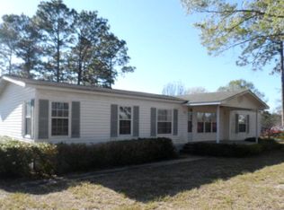71 Ember Rd, Jesup, GA 31545