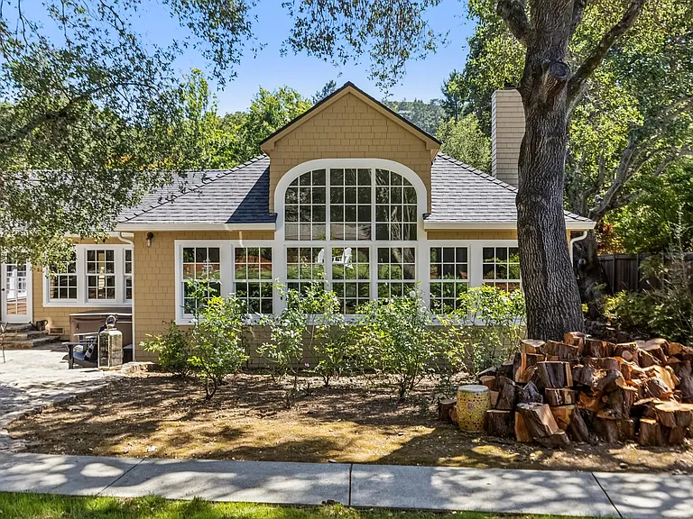 1156 Butterfield Rd — Photo 36