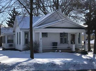 224 W Howard St, Portage, WI 53901