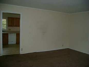 3rd image of 3996 Scott Dr
