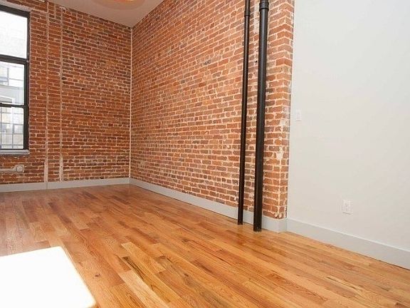 5th image of 205 McKibbin St #213