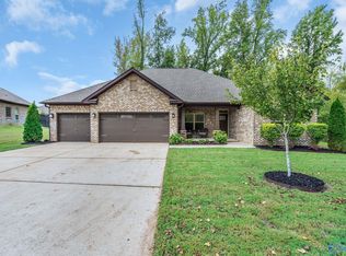 100 Oakside Cir NW, Madison, AL 35757