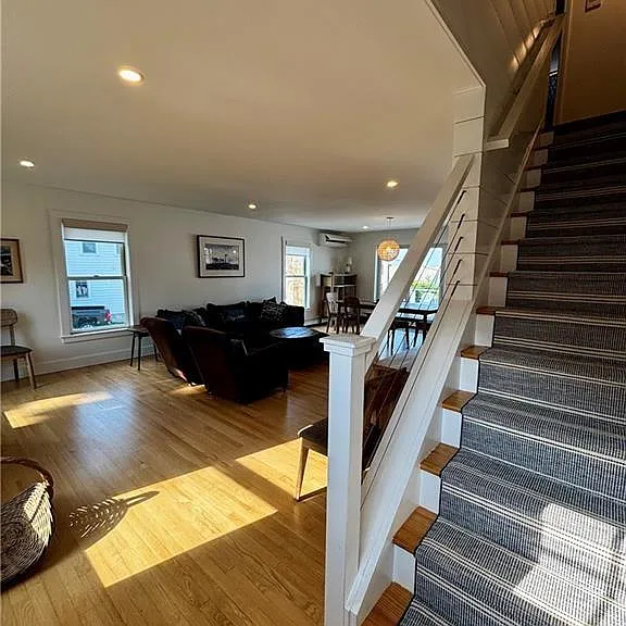 433 Wolcott Ave — Photo 15