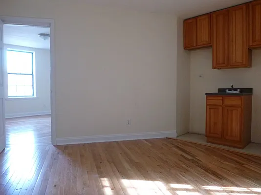 Rented by Bohemia Realty Group | media 10