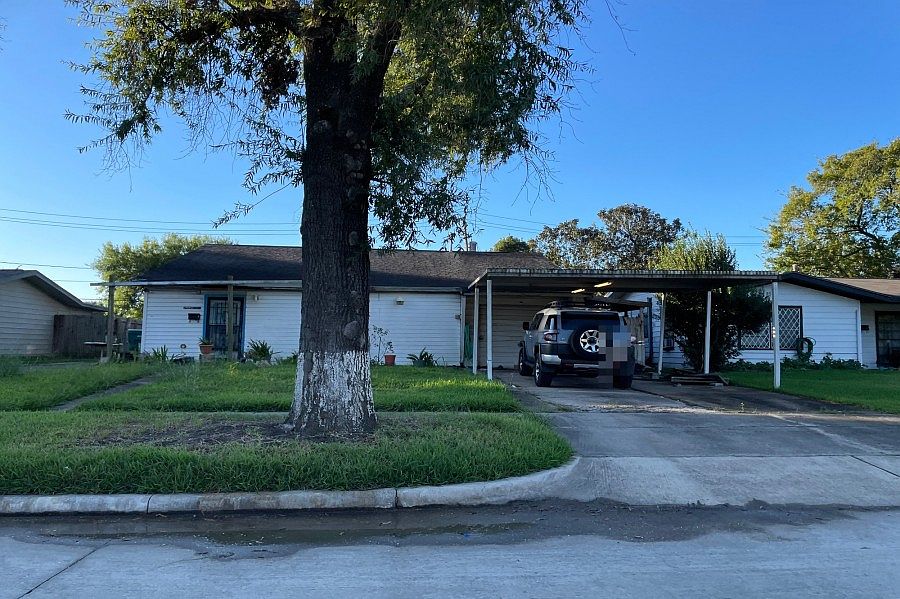 1st image of 1001 W Ellaine Ave