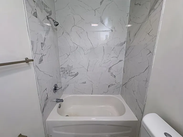2113 Green St #2F — Photo 10