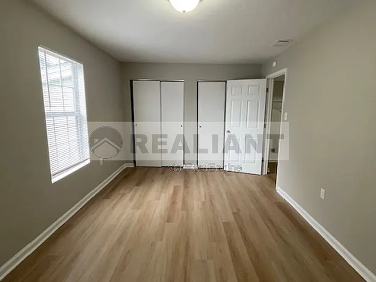 32 Mary St #5 — Photo 9