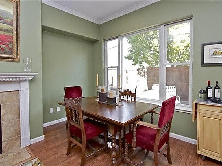 432 Lindberg Cir — Photo 5