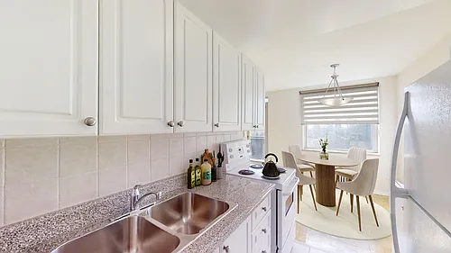 1700 Victoria Park Ave Photo 1