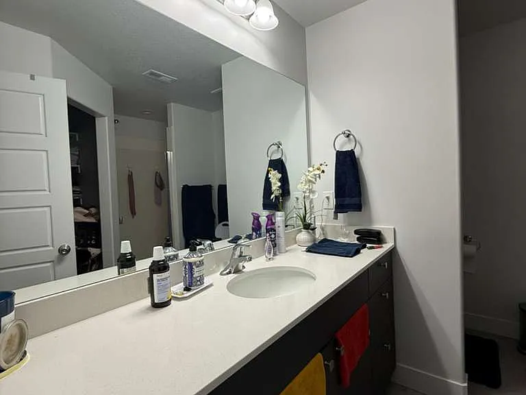4529 W Watchmen Way — Photo 10