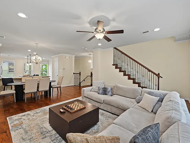 2713 Shadybrook Meadow Dr — Photo 5