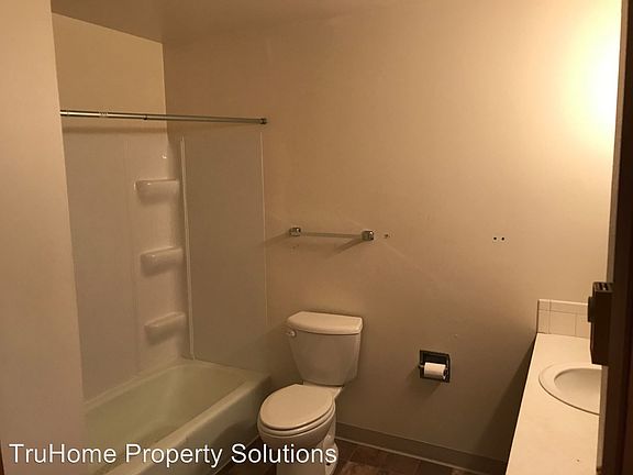 5th image of 525 9th Ave N APT 12