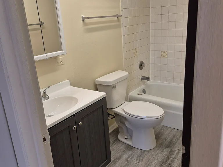 7416 Franklin St #2 — Photo 11