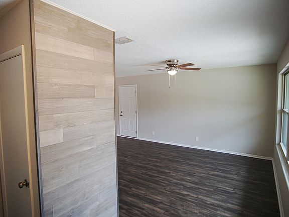 5th image of 3325 Tarpon Dr
