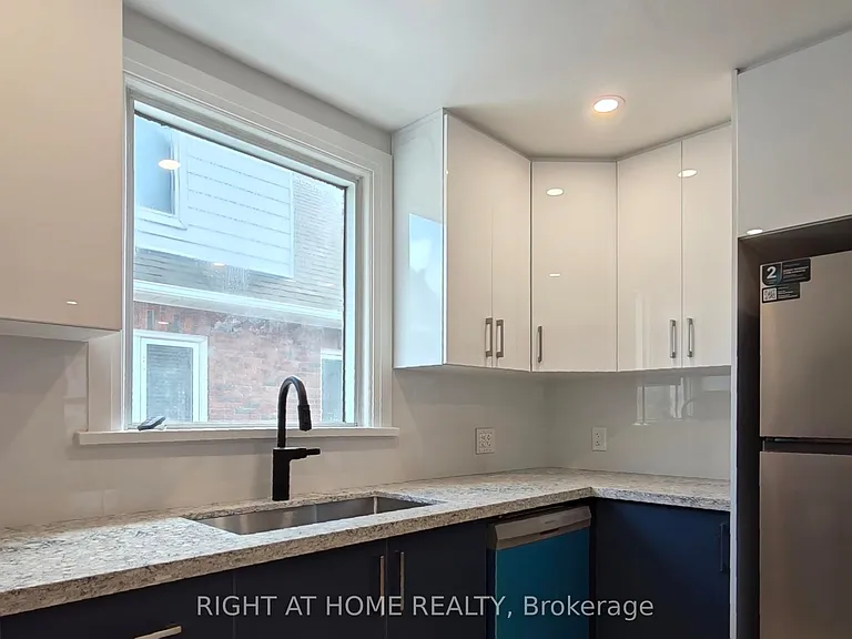 92 Cadillac Ave S #UPPER — Photo 7