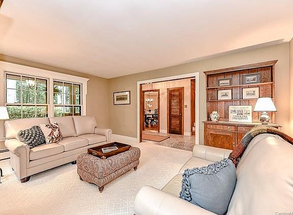 5th image of 7101 Folger Dr