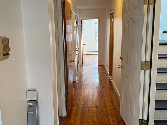 2nd image of 13522 Coolidge Ave APT 2