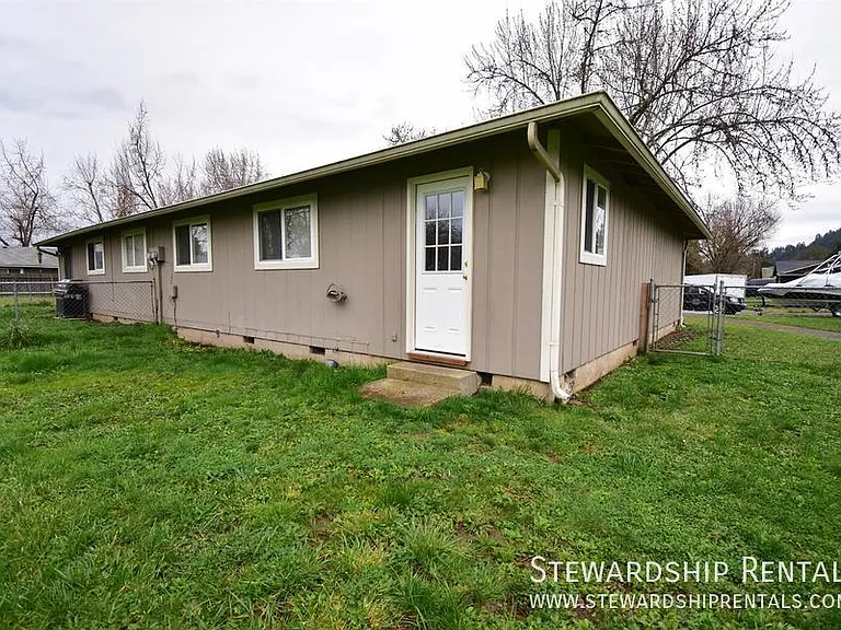 336 S 51st Pl — Photo 23