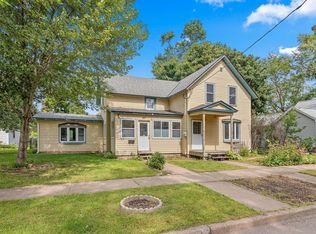 217 N 2nd St, New Richmond, WI 54017