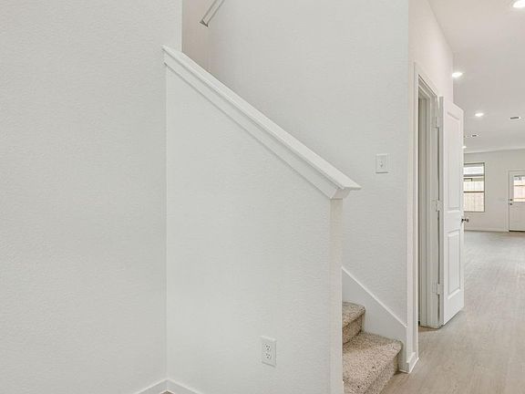 3rd image of 15026 English Rose Rd