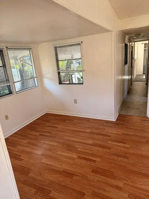 1 bed, 550 sqft, $2,300 — Photo 4