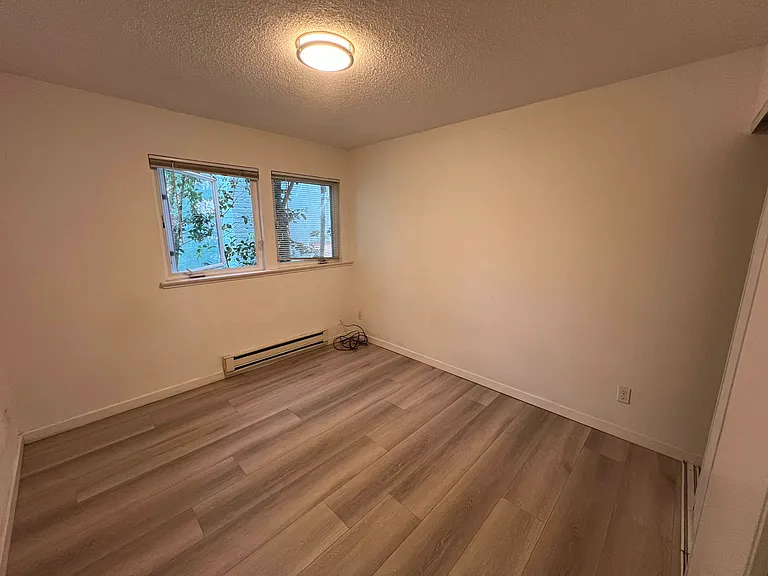 1742 Spruce St #11 — Photo 6