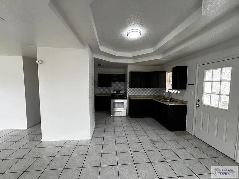 5105 Villa Bonita St — Photo 3