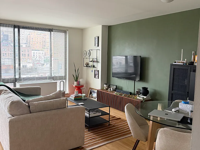 48 W 68th St #9C — Photo 3
