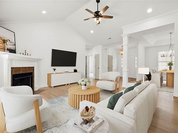 2nd image of 104 Josh Ct