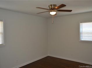 410 Oak Grove Dr, Cherryville, NC 28021