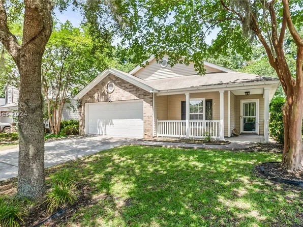 32 Shadow Moss Dr, Beaufort, SC 29906