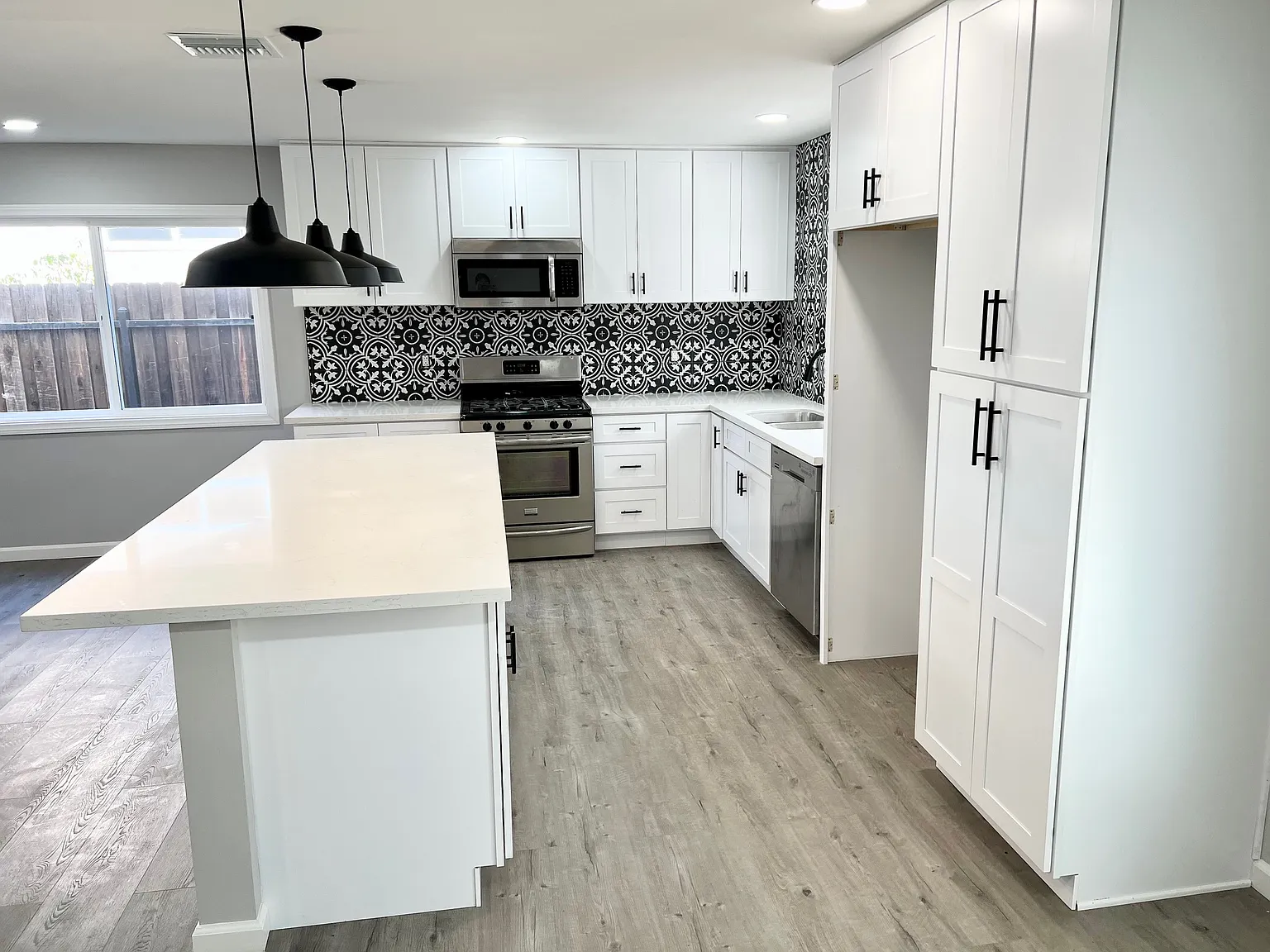 3 bed, $8,998 — Photo 3
