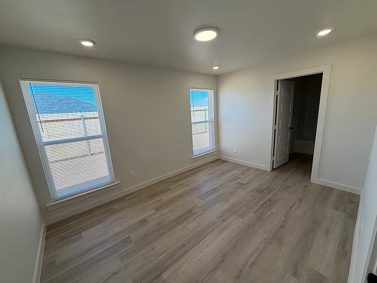 10311 Harvest Ln — Photo 5