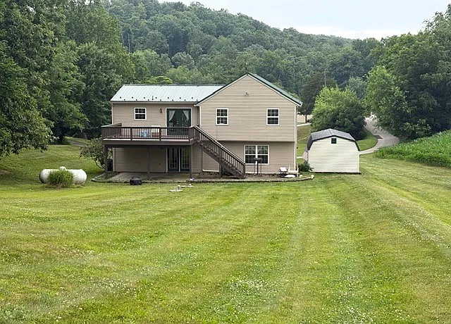 7586 Hoffacker Rd — Photo 15