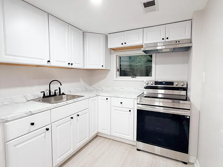 26B Jefferson Dr — Photo 8