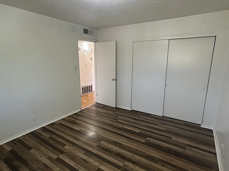 10729 Prospect Ave NE #C — Photo 10