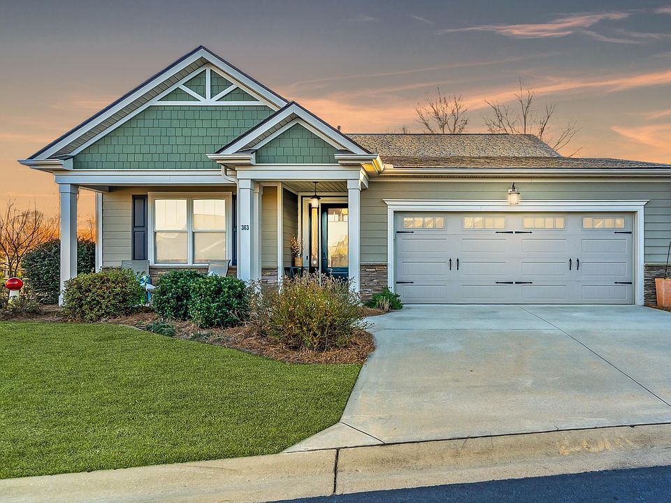 1st image of 363 Belle Oaks Dr
