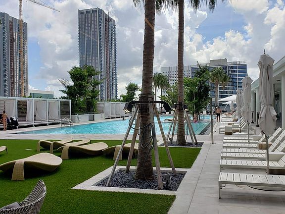 4th image of 50 NE 8th St #1603