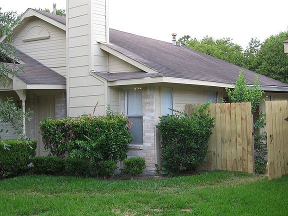 3rd image of 16210 Barbarossa Dr