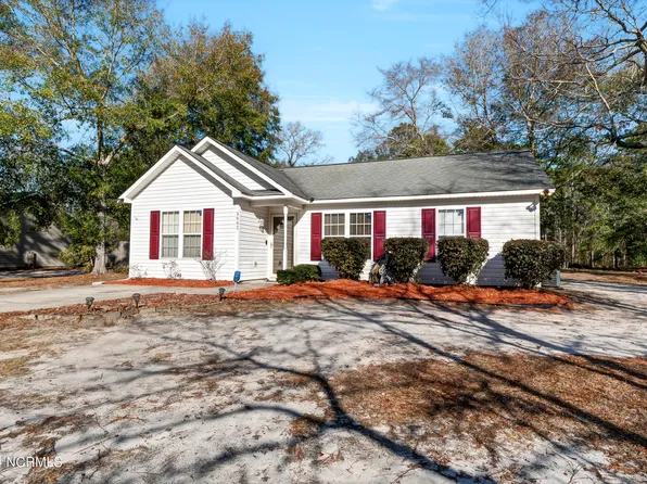 3962 Carriage Lane NE, Leland, NC 28451