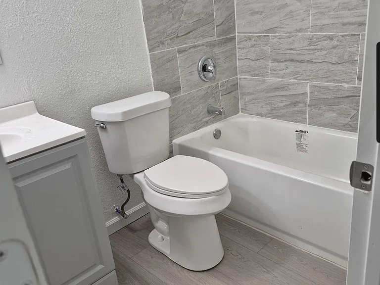 7867 Hamlet St — Photo 5