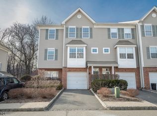 11 Greenbrook Dr #11, Bloomfield, NJ