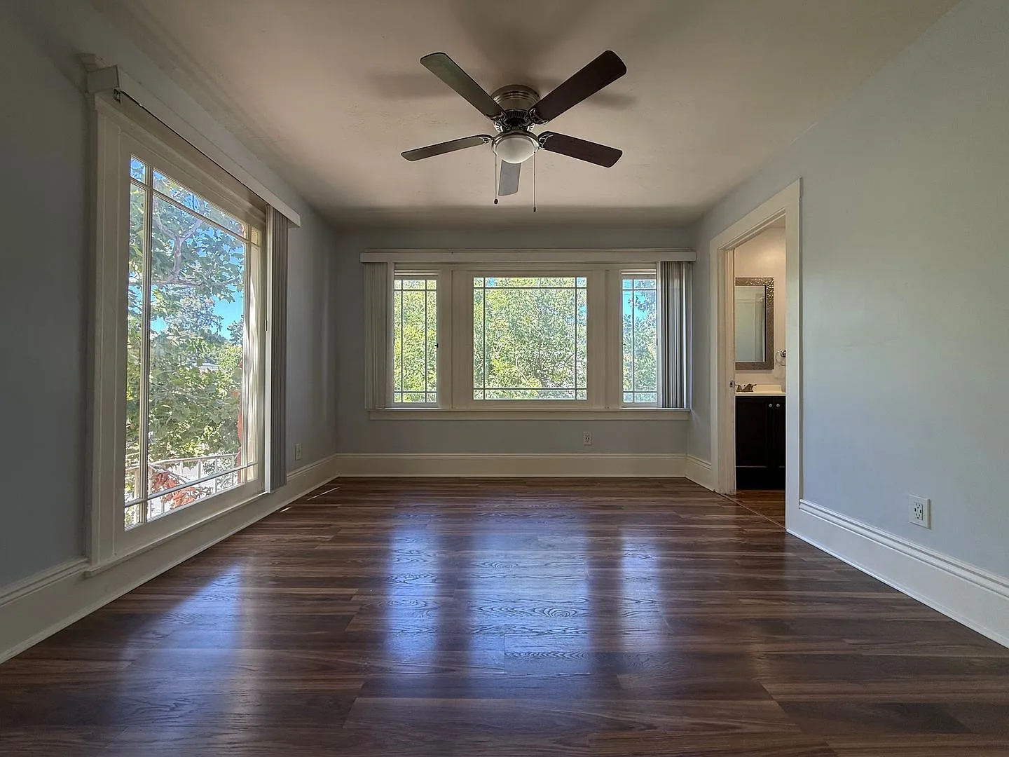 San Fernando 710 — Photo 2