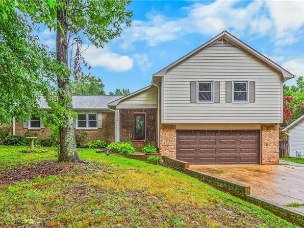 5024 Timbrook Ln, Winston Salem, NC 27103