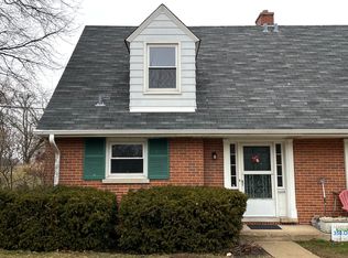 3303 Park Pl, Evanston, IL 60201