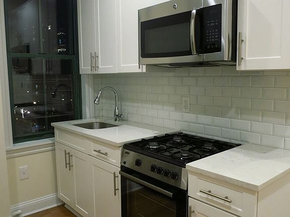2nd image of 502 E 79th St APT 6B