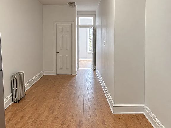 3rd image of 1834 George St #3R