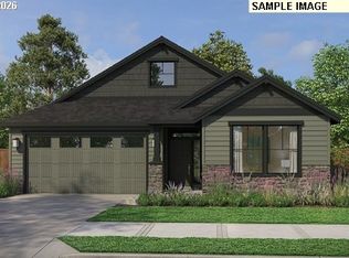 16116 Serres Farms Way, Oregon City, OR 97045